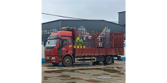 兩臺(tái)小型垃圾焚燒爐順利出廠